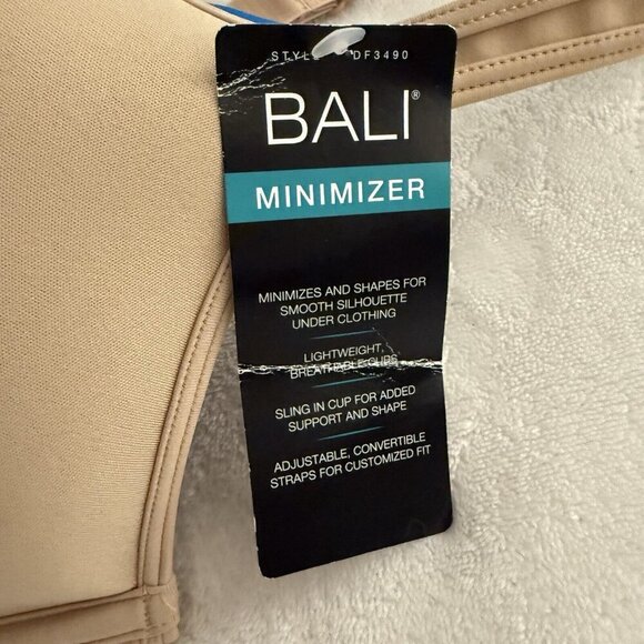 NWT Bali One Smooth U Ultra Light Minimizer Underwire Bra Womens Size 38DD Beige - Picture 2 of 9
